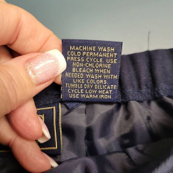 Bundle of Wardrobe Builder 3 Pencil Short Skirts & 2 Blouses - Picture 10 of 15